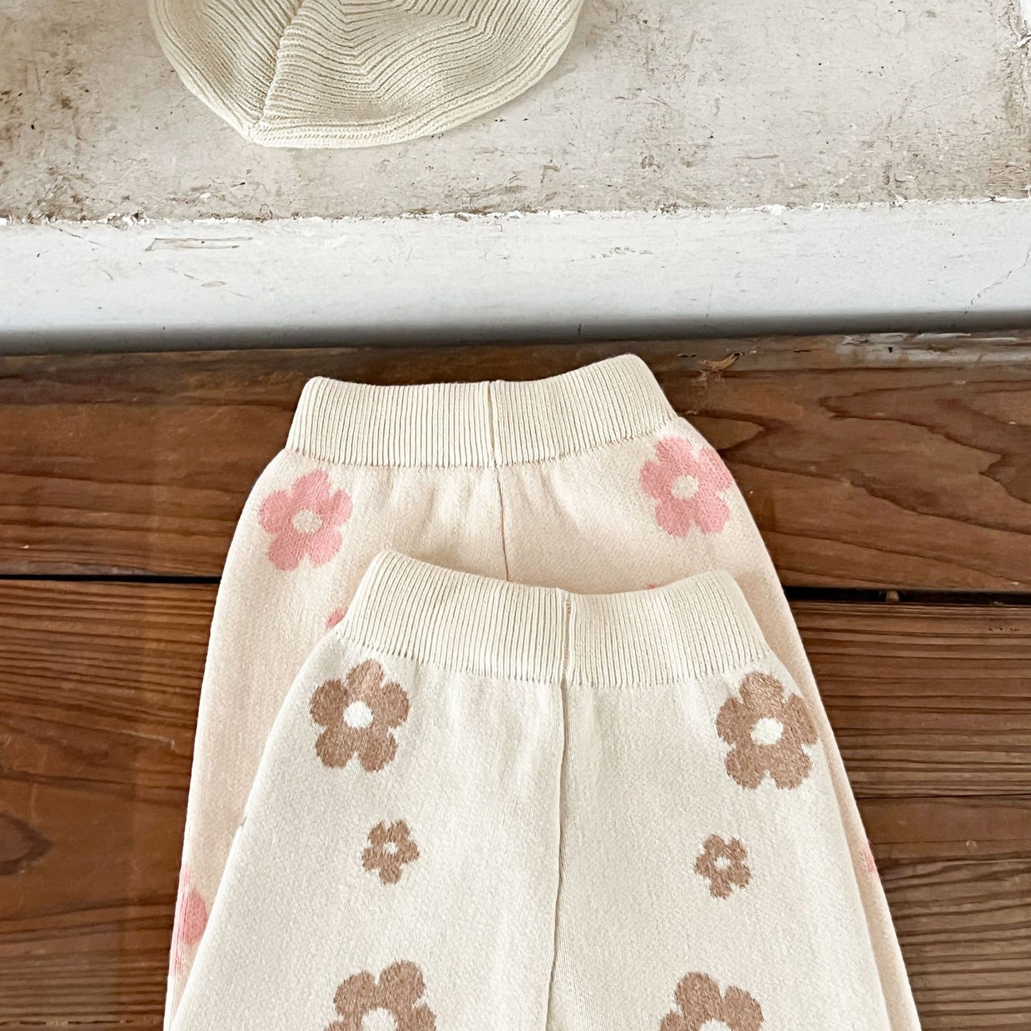 Two Piece Knitted Top & Pants Daisy Design